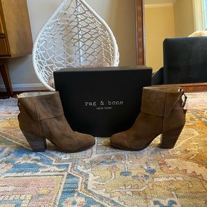 rag & bone iconic Newbury boot in brown suede, New In Box, sz 41 / 11 U.S.